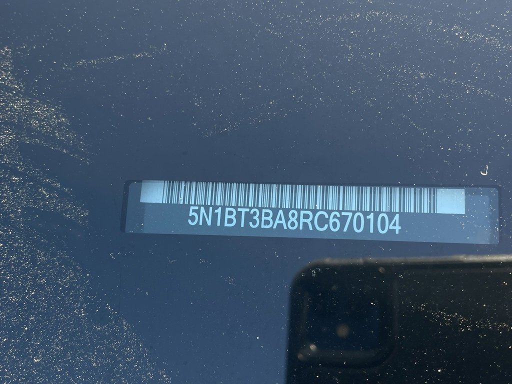 Used 2024 Nissan Rogue SV image 33