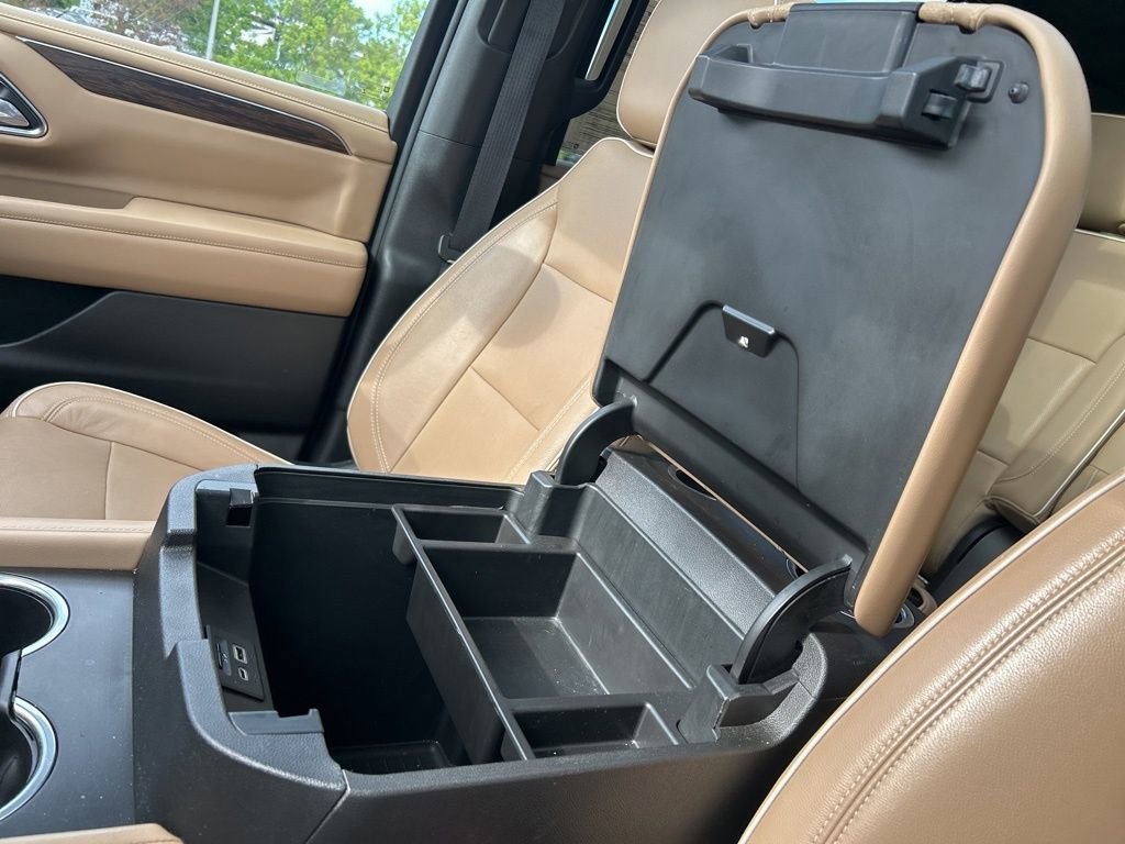 Used 2021 Chevrolet Tahoe Premier w/ Premium Package RWD image 40