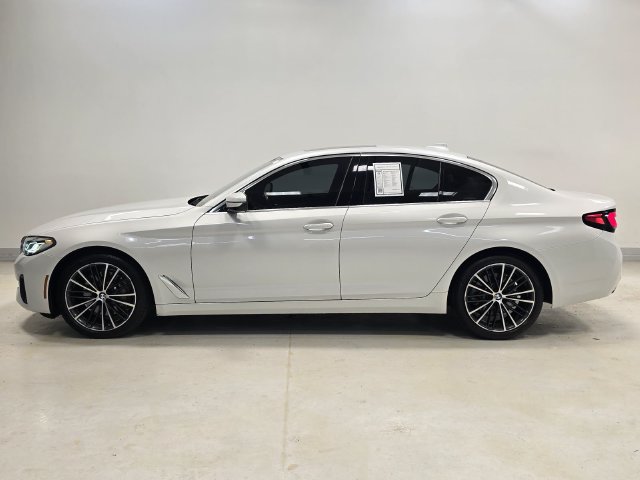 Used 2023 BMW 530i xDrive w/ Premium Package AWD/4WD image 3
