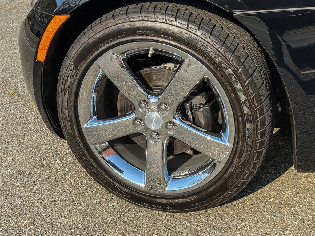 Used 2009 Pontiac Solstice GXP w/ Premium Package image 20