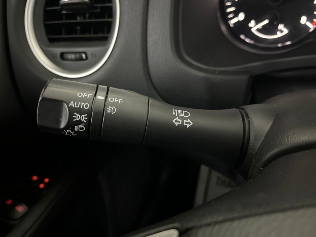 Used 2018 Nissan Pathfinder Platinum image 65