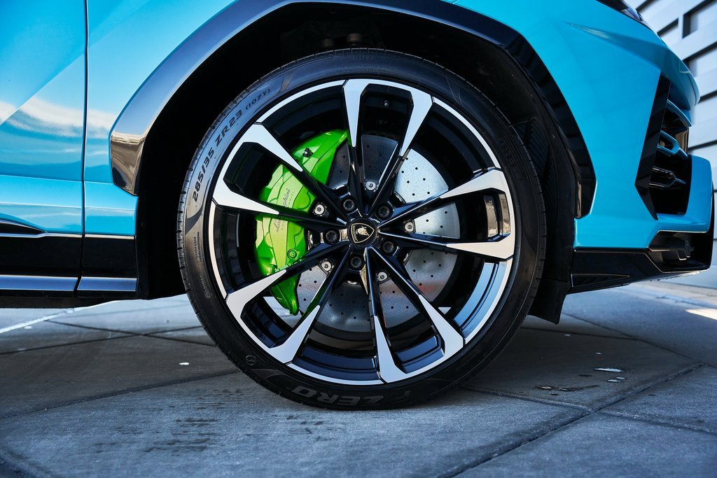 Used 2021 Lamborghini Urus image 19