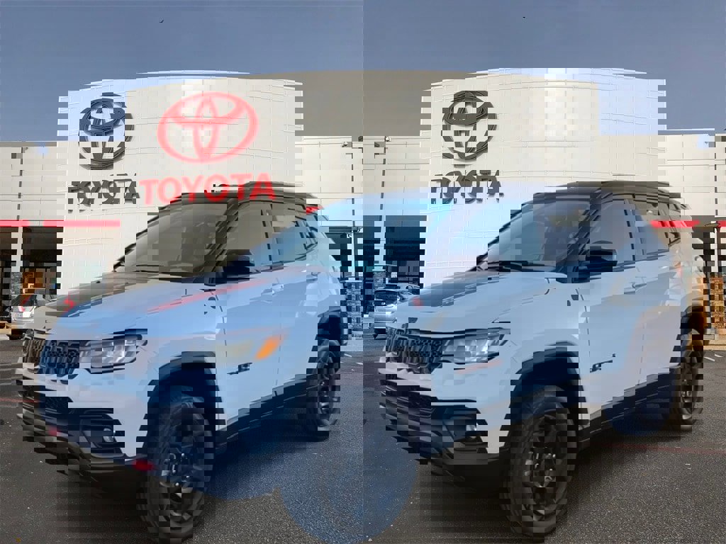 Used 2024 Jeep Compass Trailhawk