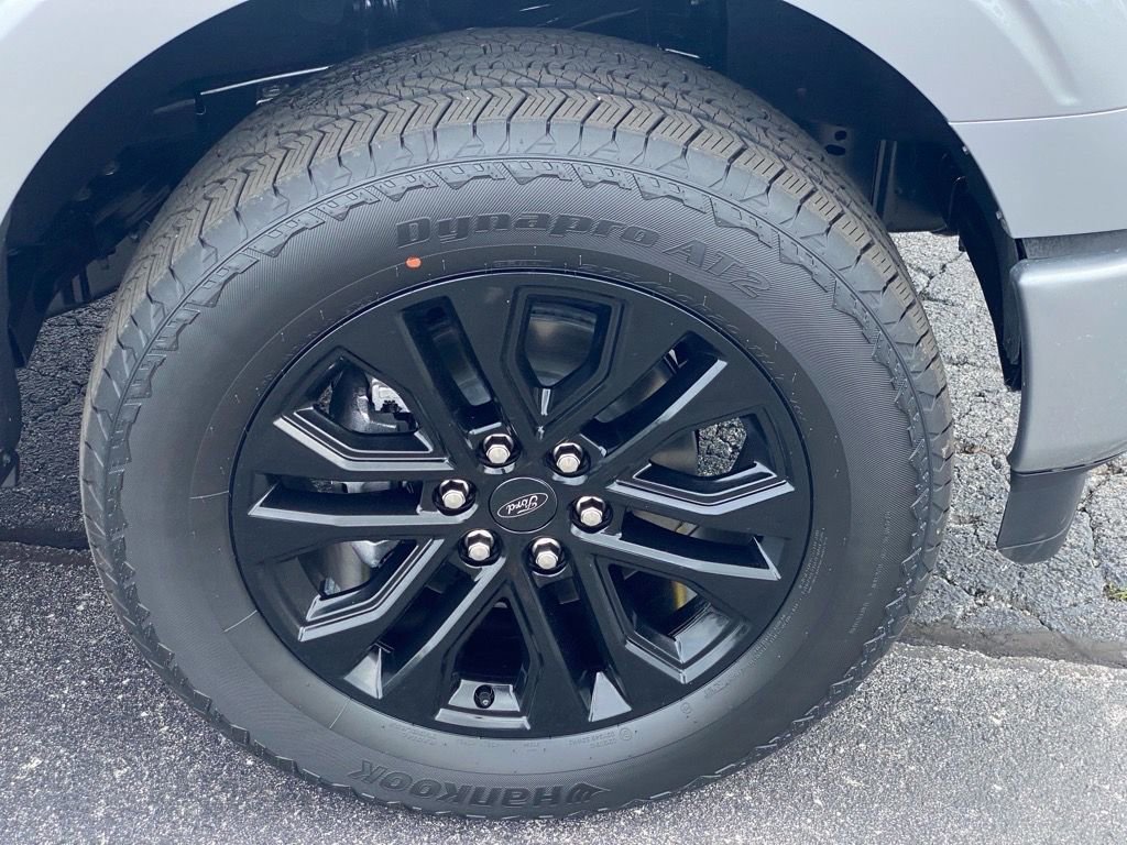 New 2025 Ford F150 Lariat w/ Equipment Group 502A High image 19