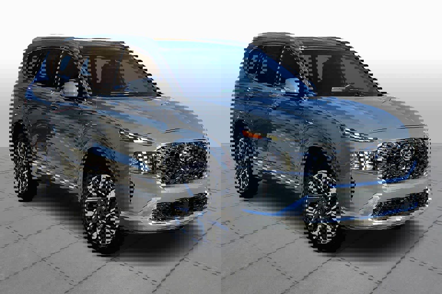 Used 2023 Hyundai Santa Fe Calligraphy w/ Cargo Package image 2