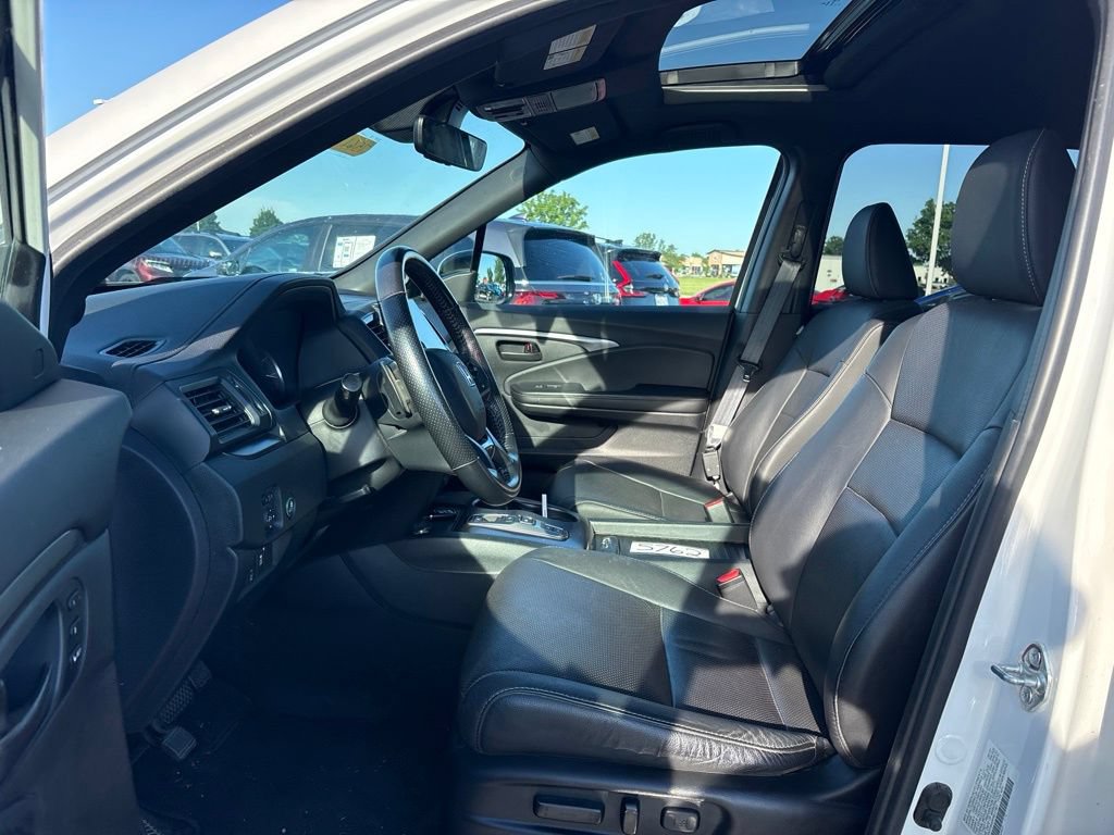 Used 2023 Honda Passport EX-L image 15