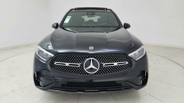 Used 2025 Mercedes-Benz GLC 350e 4MATIC image 2