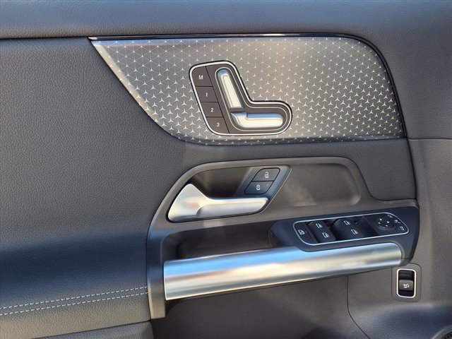 New 2026 Mercedes-Benz GLA 250 image 13