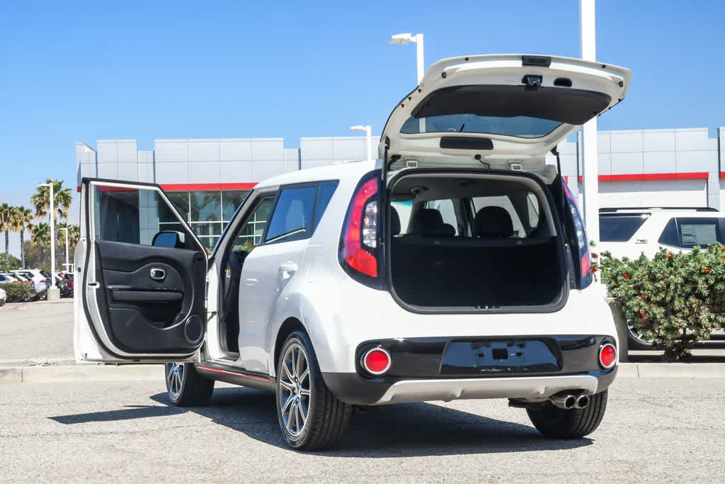 Used 2018 Kia Soul ! FWD image 26