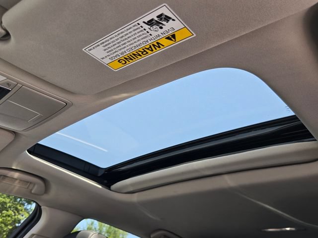 Certified 2025 Acura TLX w/ Technology Package FWD image 17