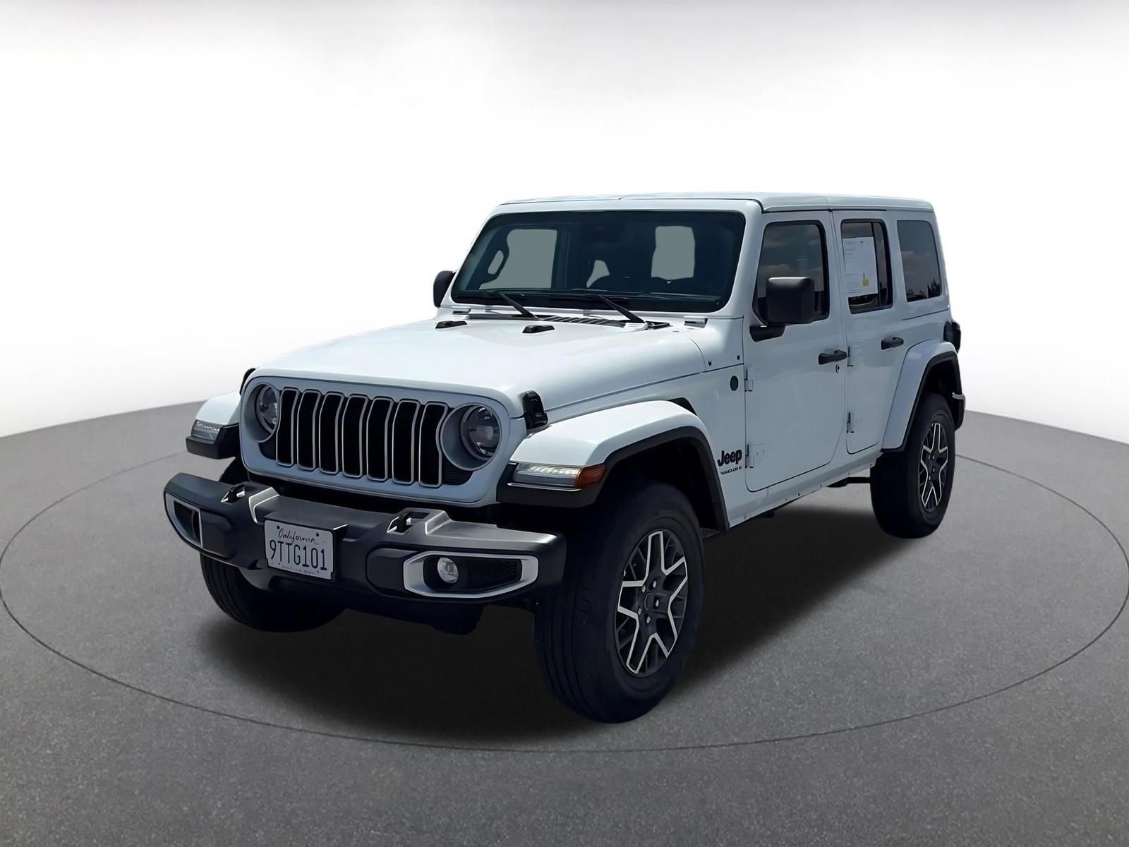 Used 2025 Jeep Wrangler Unlimited Sahara AWD/4WD image 7