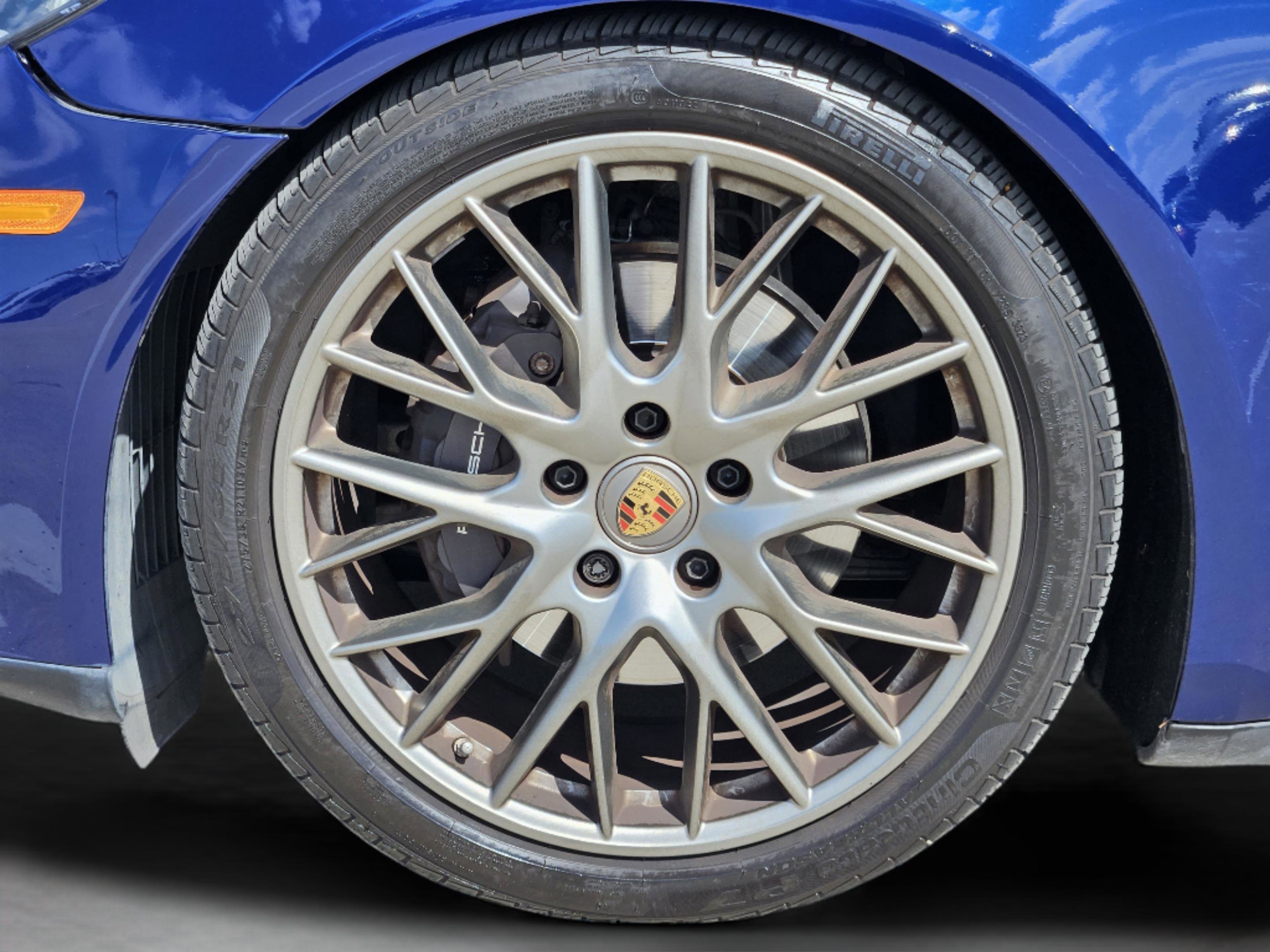 Certified 2023 Porsche Panamera 4 Platinum Edition image 14