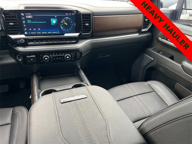Used 2024 Chevrolet Silverado 3500 High Country w/ High Country Premium Package image 5