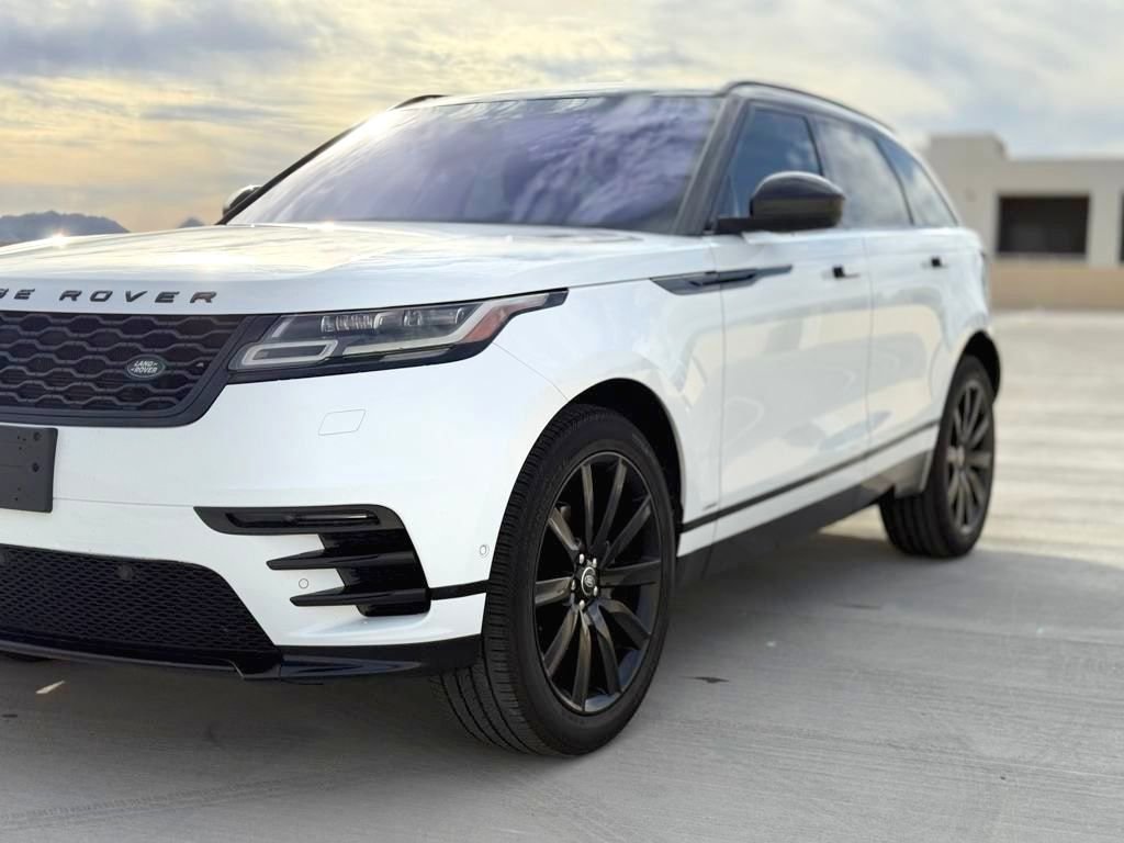Used 2018 Land Rover Range Rover Velar R-Dynamic SE AWD/4WD image 19