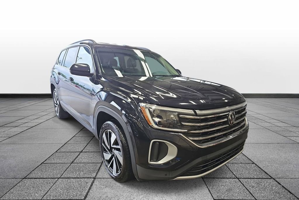 Used 2024 Volkswagen Atlas SE FWD image 3
