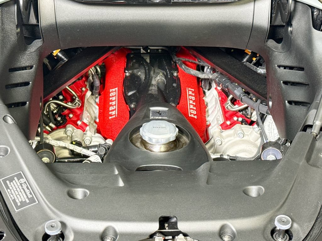 Used 2024 Ferrari SF90 Spider AWD/4WD image 5