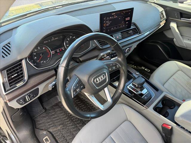 Used 2023 Audi Q5 2.0T Premium w/ Convenience Package AWD/4WD image 10