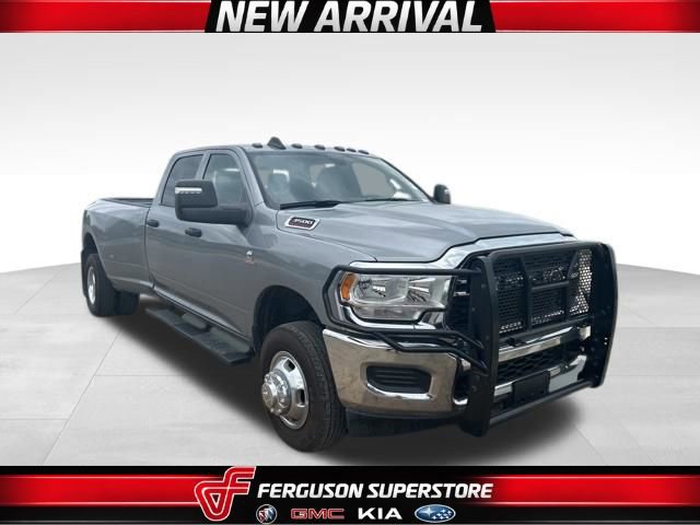 Used 2024 RAM 3500 Tradesman w/ Chrome Appearance Group AWD/4WD image 1