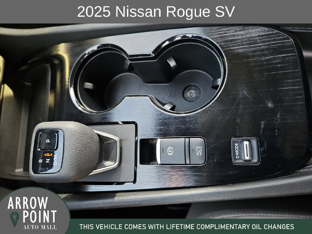 Used 2025 Nissan Rogue SV FWD image 28