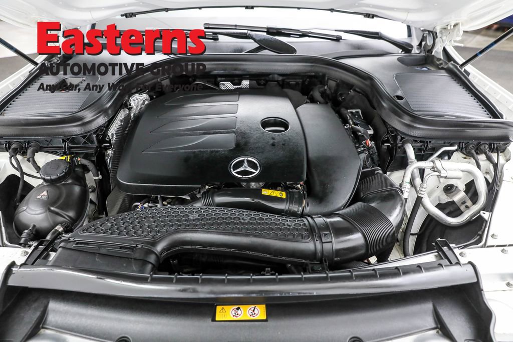 Used 2023 Mercedes-Benz GLC 300 4MATIC Coupe image 7