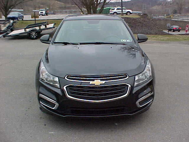 Used 2015 Chevrolet Cruze LS image 3