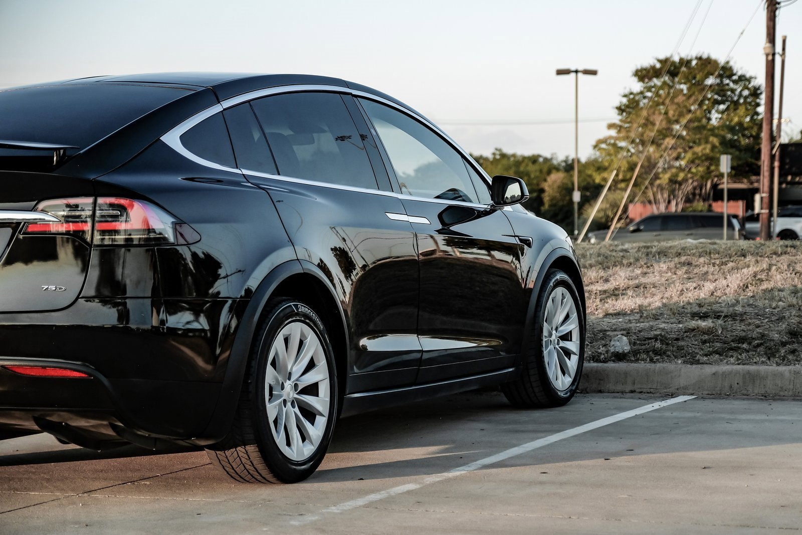 Used 2017 Tesla Model X 75D image 12