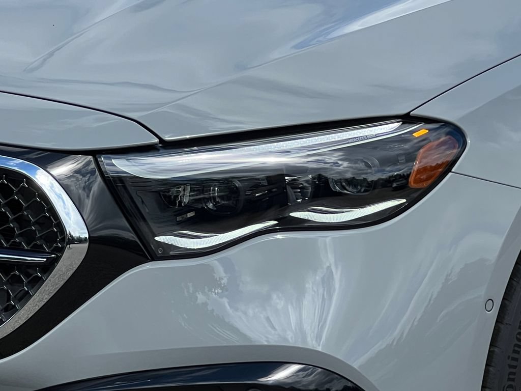 New 2026 Mercedes-Benz E 350 4MATIC Sedan image 8