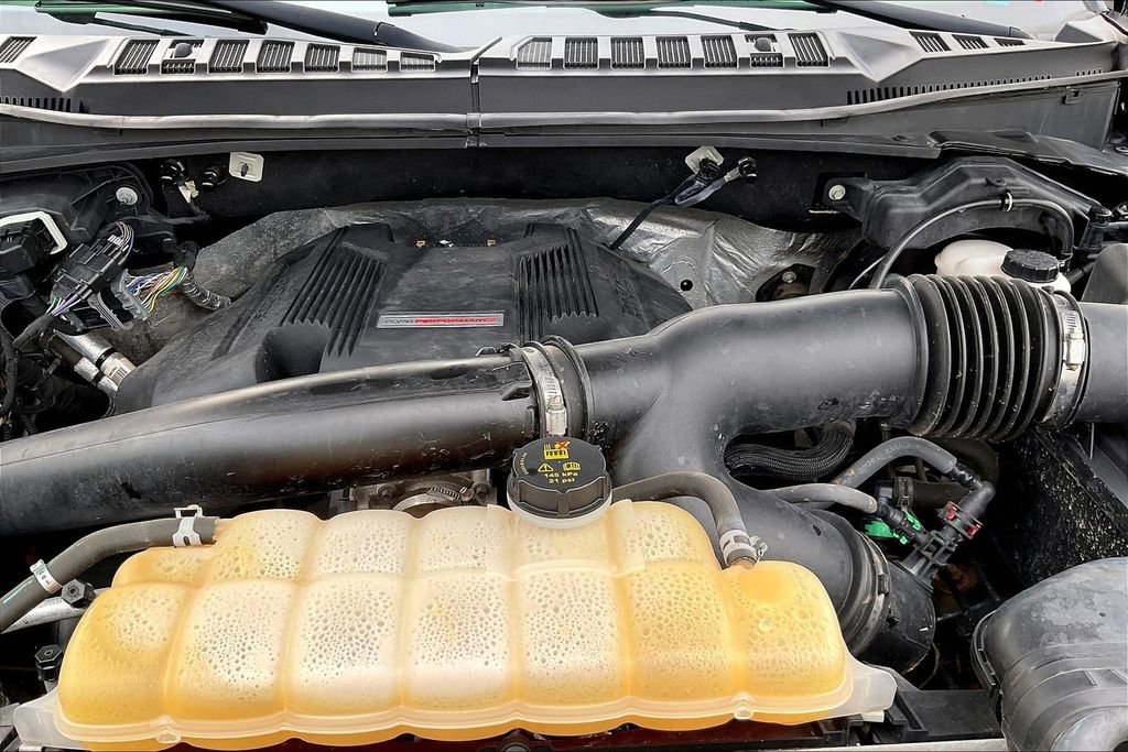 Used 2018 Ford F150 Raptor w/ Equipment Group 802A Luxury image 10
