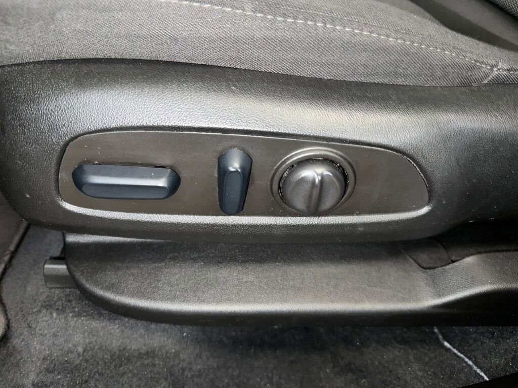 Certified 2023 Chevrolet Traverse LT image 3