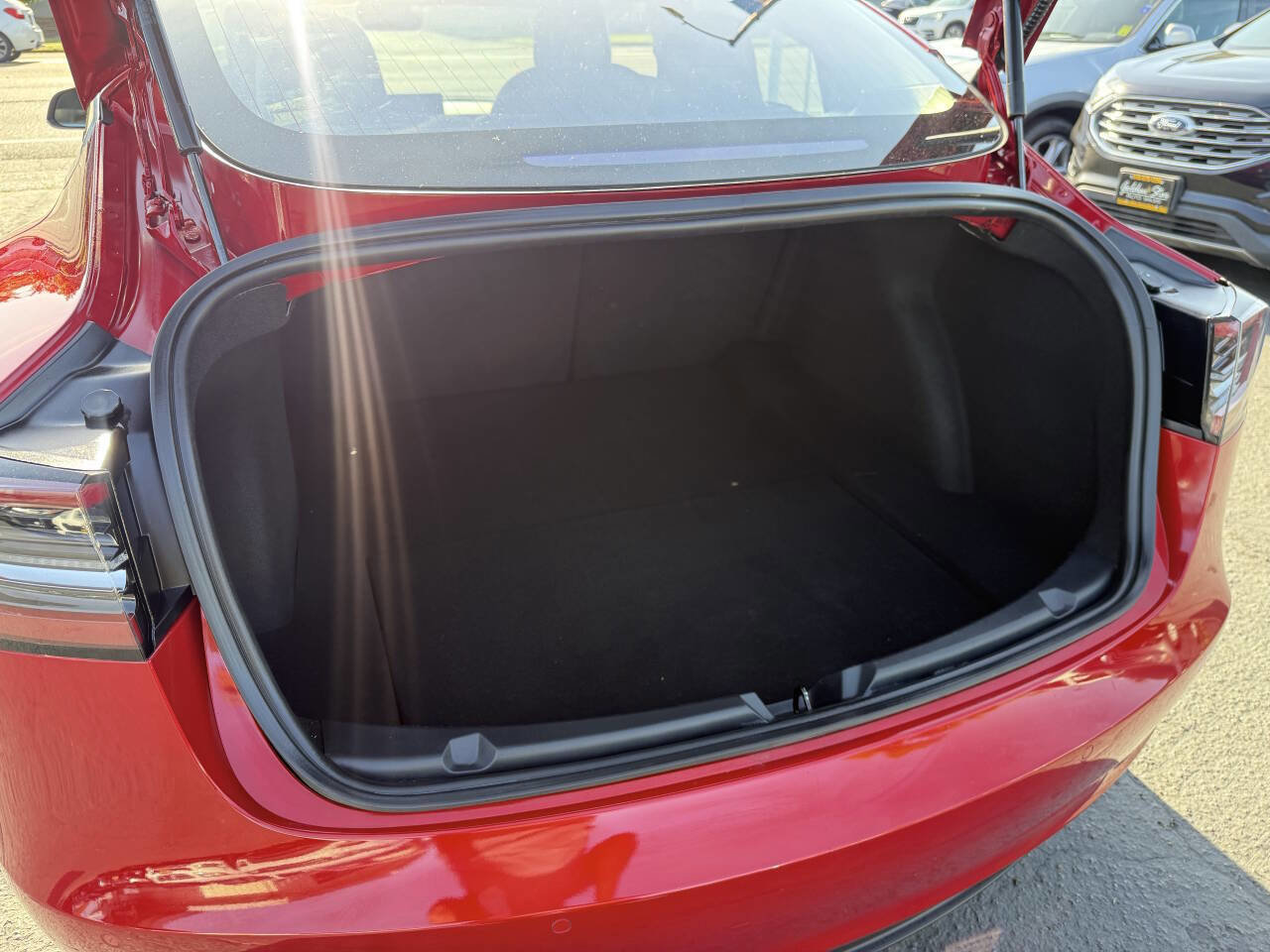 Used 2018 Tesla Model 3 Long Range RWD image 14