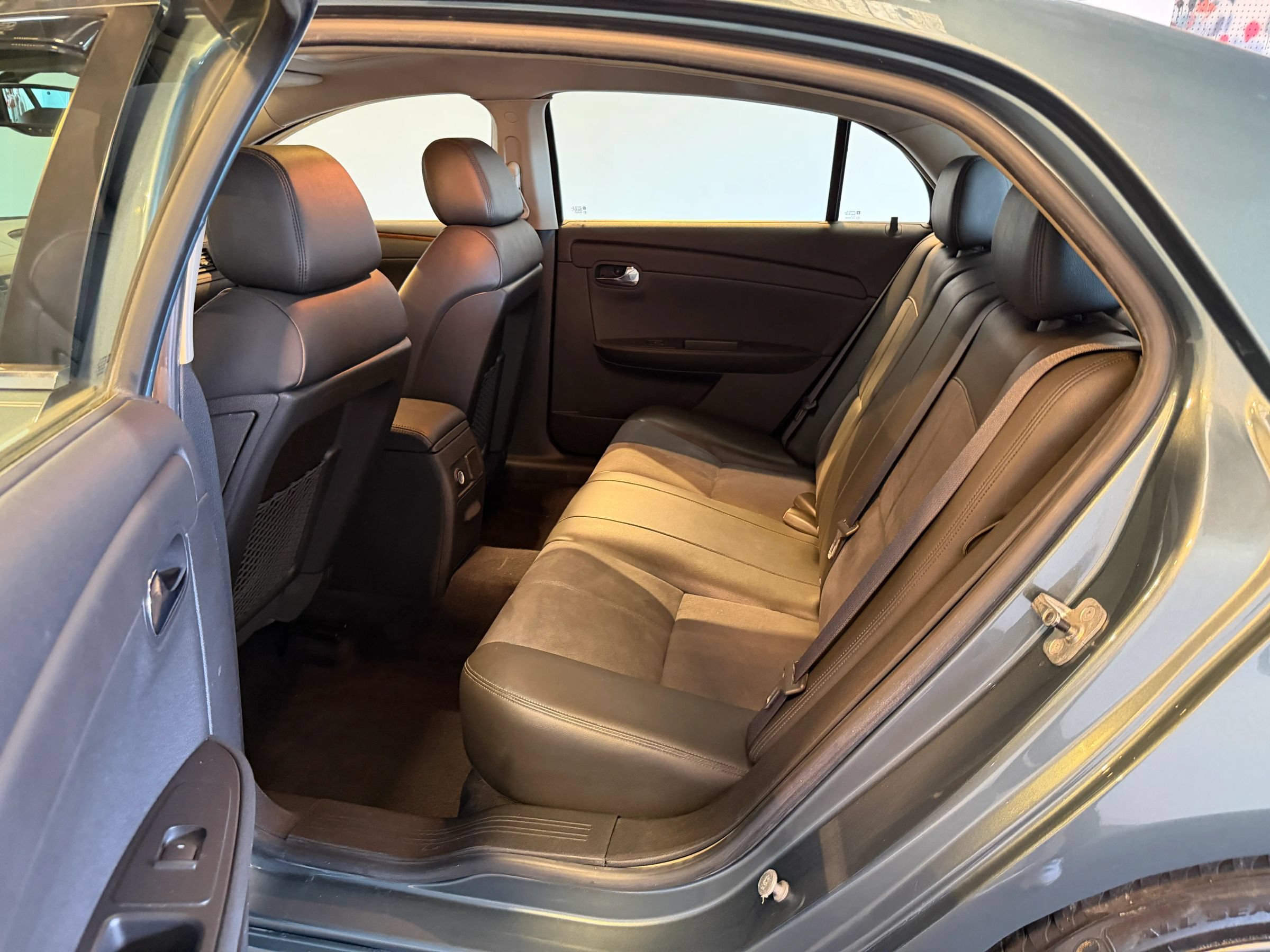 Used 2009 Chevrolet Malibu LT w/ Rear Power Package FWD image 36