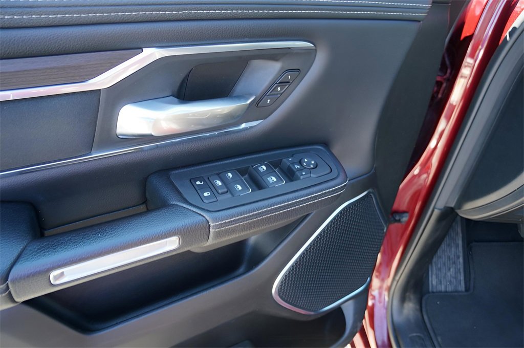 Used 2025 RAM 1500 Laramie image 13