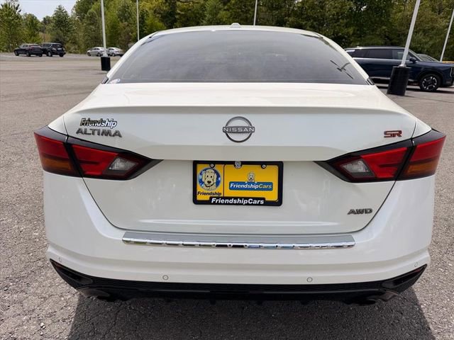 Used 2023 Nissan Altima 2.5 SR AWD/4WD image 11