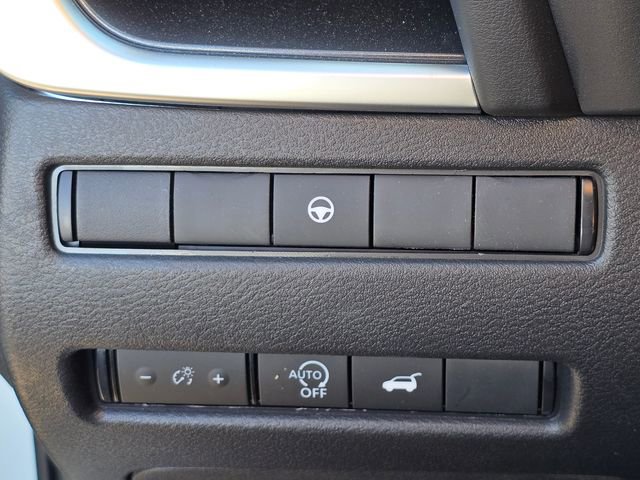 Certified 2026 Nissan Rogue SV FWD image 28