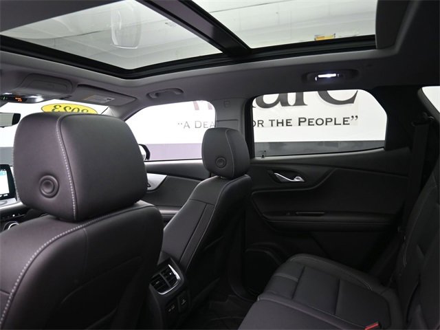Used 2023 Chevrolet Blazer LT w/ Sound & Technology Package image 24