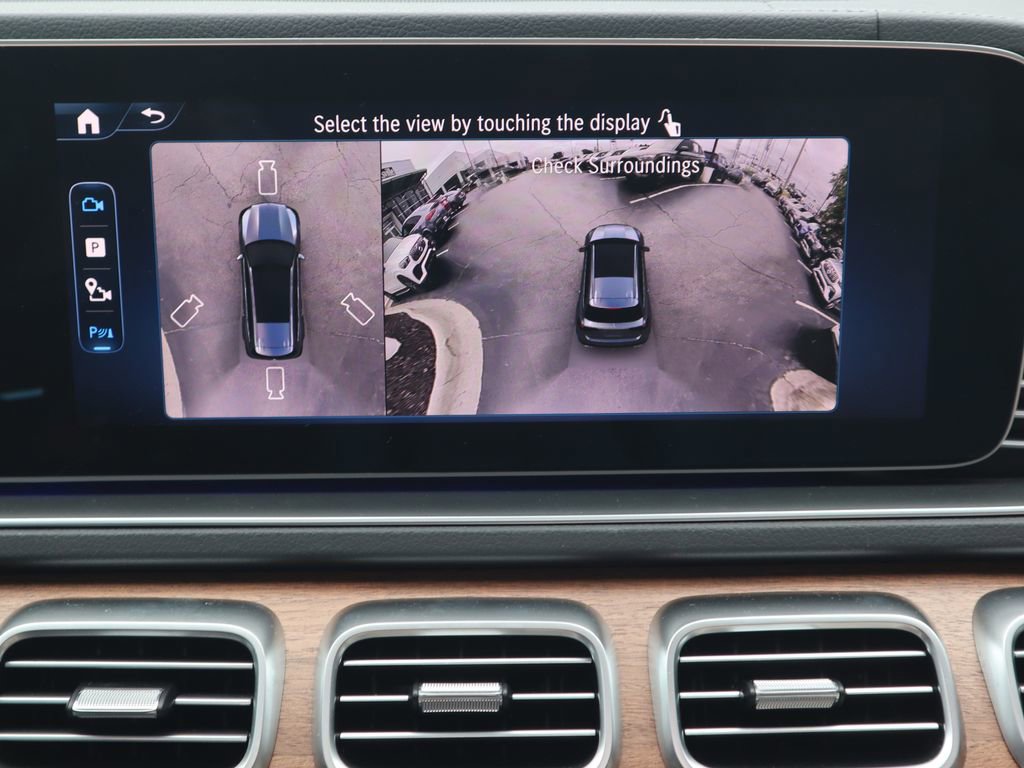 Used 2025 Mercedes-Benz GLS 580 4MATIC image 18