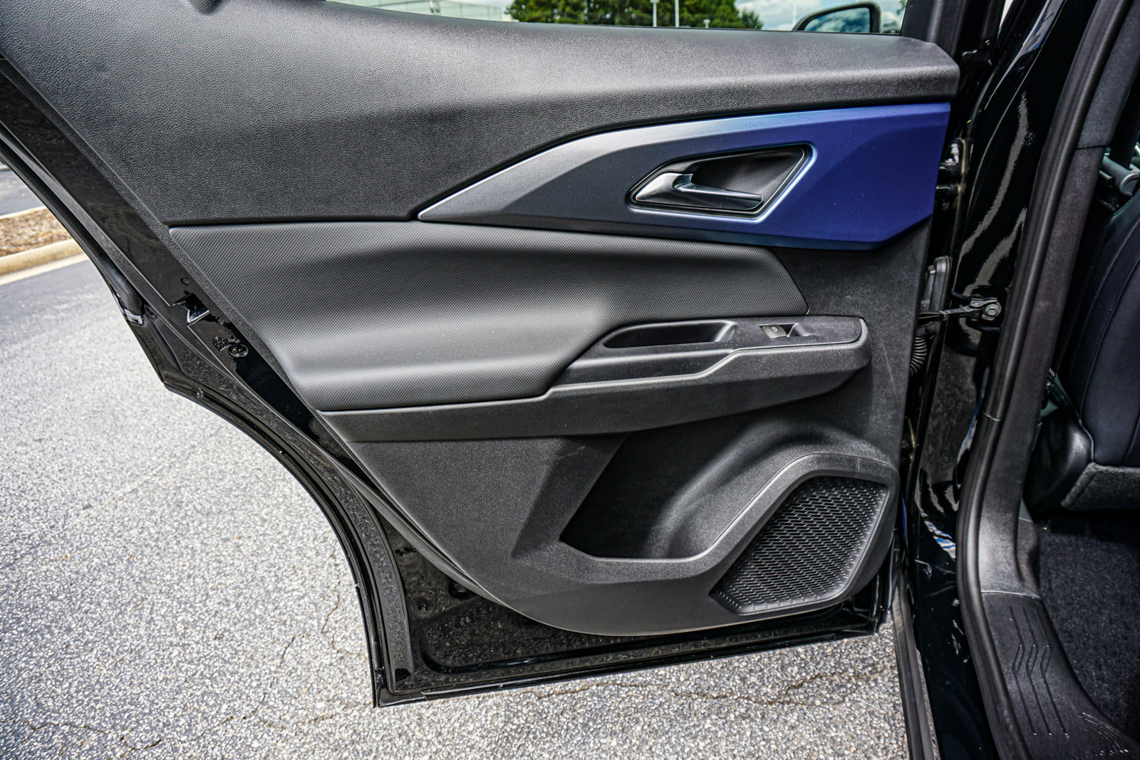 New 2026 Chevrolet Equinox EV LT AWD/4WD image 35