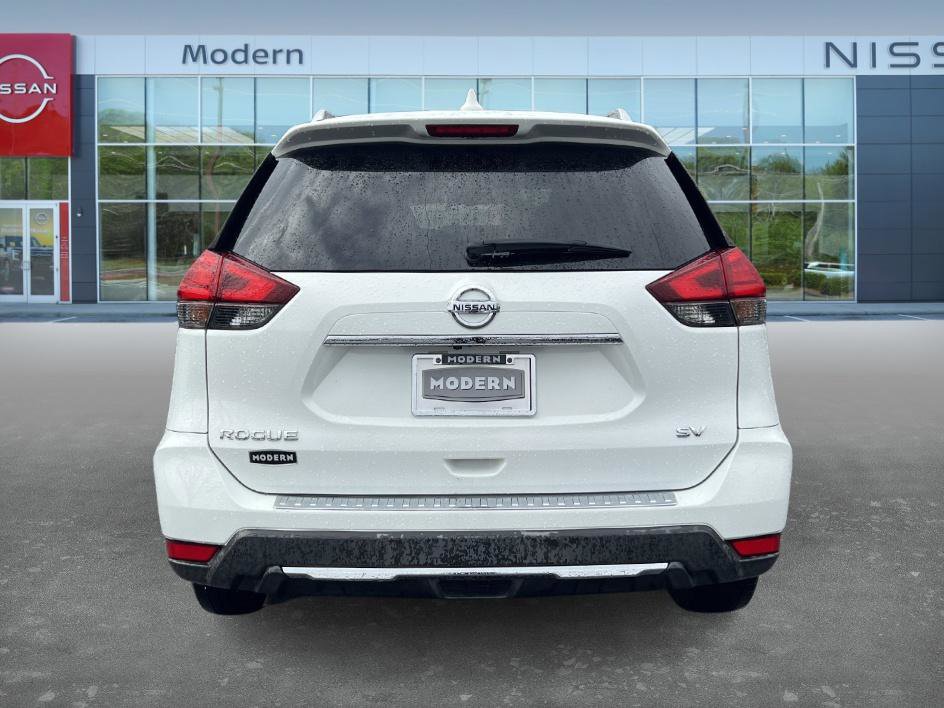 Used 2017 Nissan Rogue SV image 6