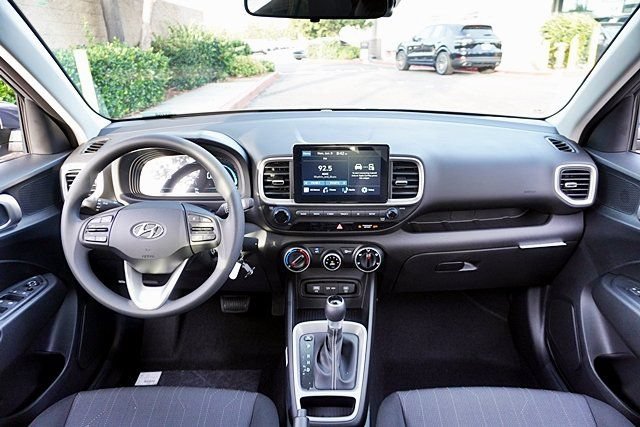 New 2026 Hyundai Venue SE FWD image 21