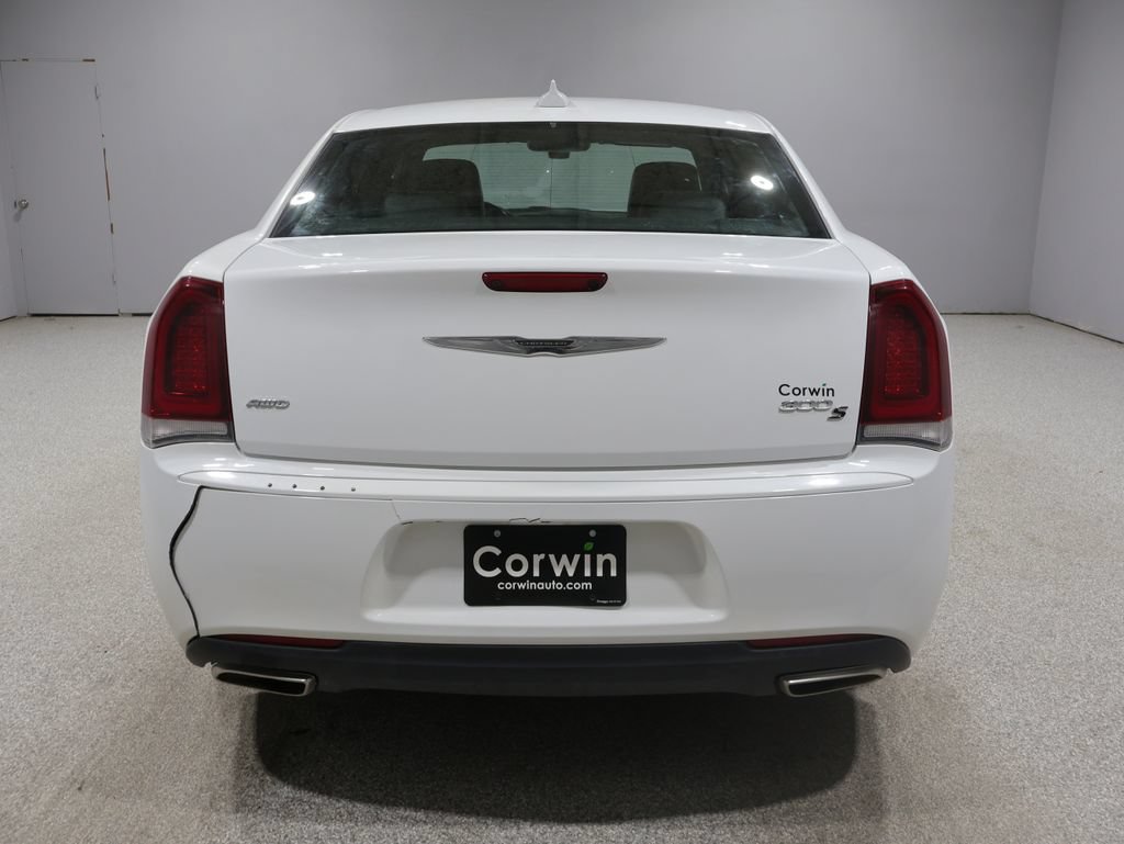 Used 2017 Chrysler 300 S AWD/4WD image 3
