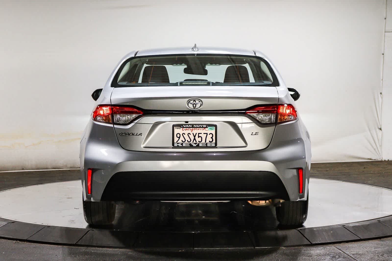Certified 2025 Toyota Corolla LE FWD image 4