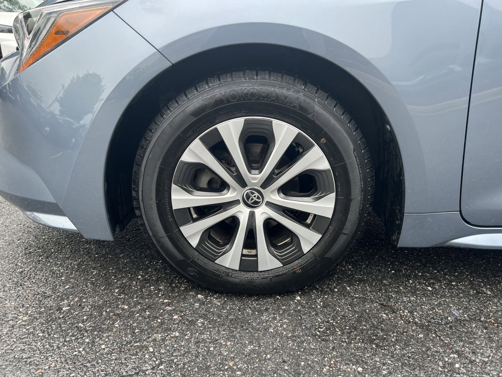 Used 2022 Toyota Corolla LE w/ Premium Interior Package FWD image 20