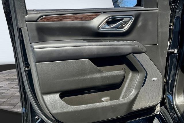 Used 2022 Chevrolet Suburban LT image 20