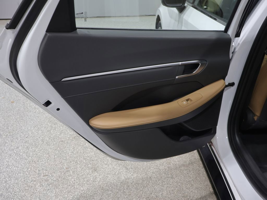 Used 2020 Hyundai Sonata Limited FWD image 18