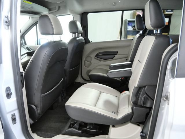 Used 2017 Ford Transit Connect Titanium FWD image 13