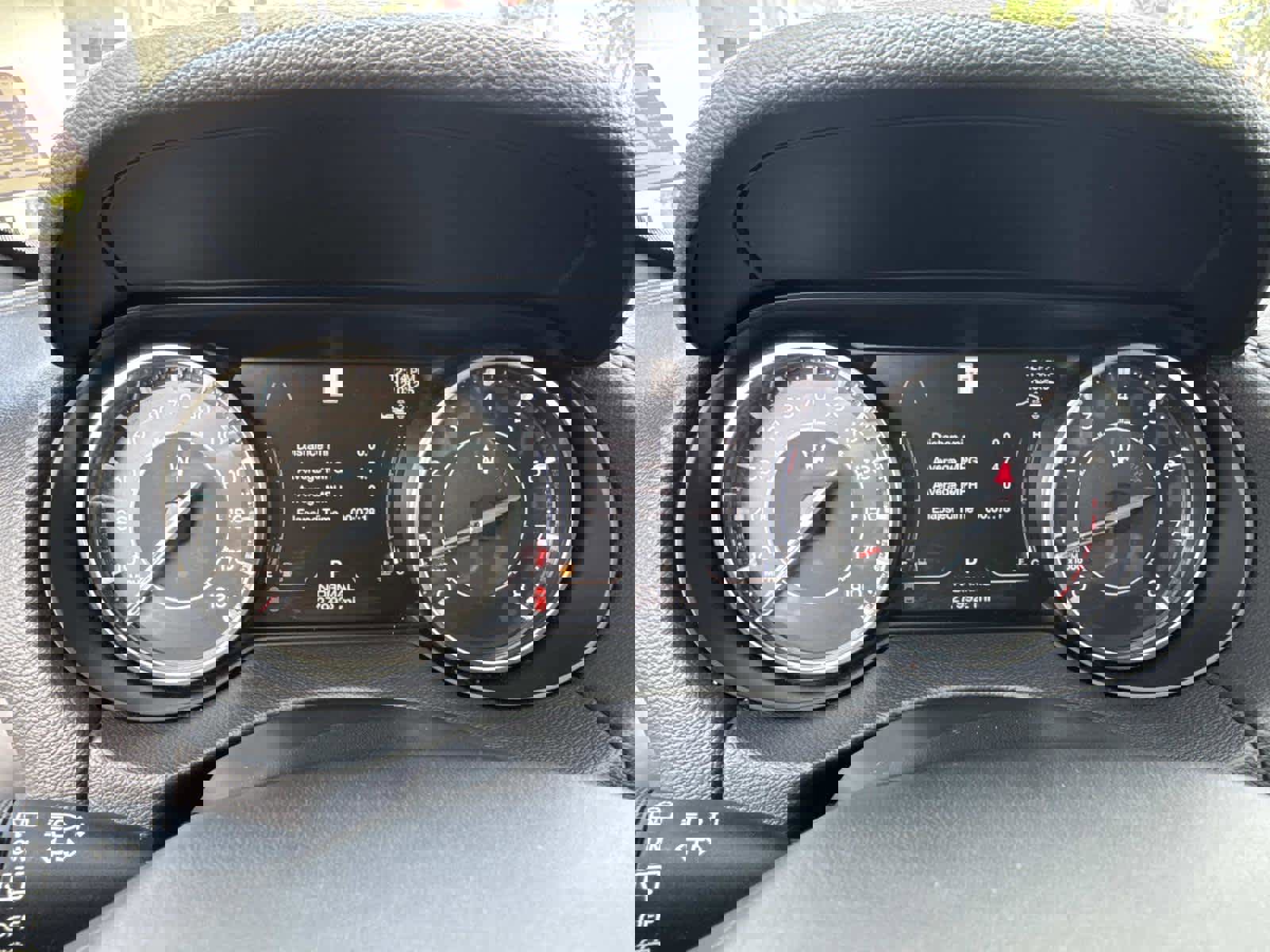 Used 2021 Maserati Levante GranSport image 31