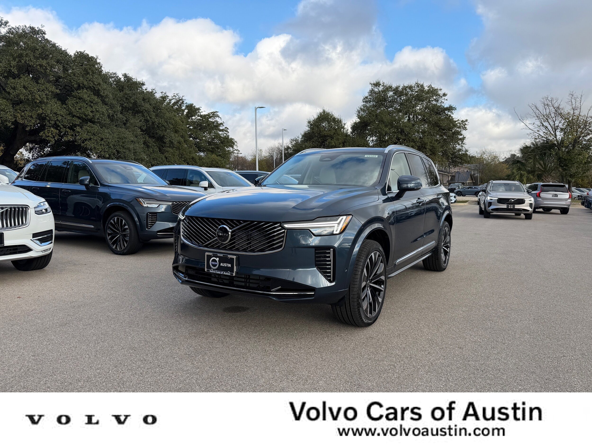 New 2026 Volvo XC90 B6 Ultra w/ Protection Package