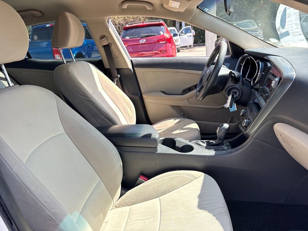 Used 2013 Kia Optima LX image 27