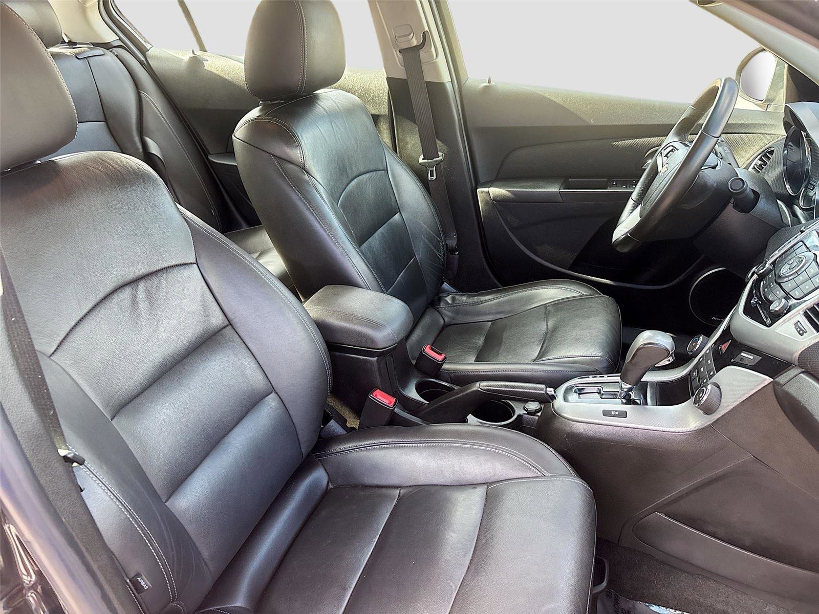 Used 2016 Chevrolet Cruze LTZ w/ Sun, Sound and Sport Package image 31