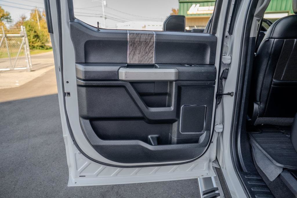 Used 2019 Ford F350 Lariat w/ Chrome Package AWD/4WD image 18
